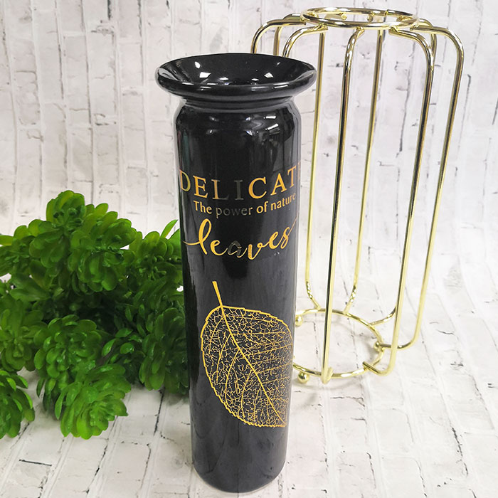 Настольная ваза Гауди (черная), 18,5 см